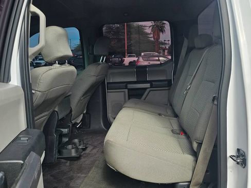 Used 2016 Ford F150 XLT AWD/4WD image 24