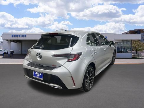 Used 2020 Toyota Corolla XSE image 3
