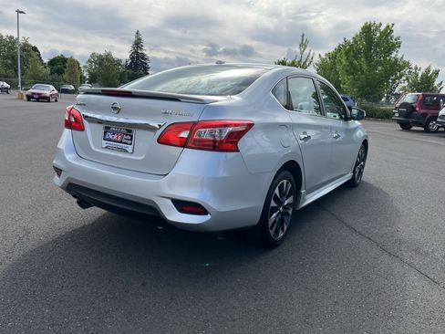 Used 2018 Nissan Sentra SR Turbo FWD image 5
