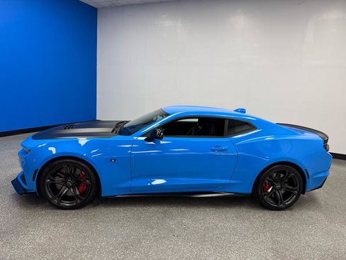 Used 2023 Chevrolet Camaro SS RWD image 5