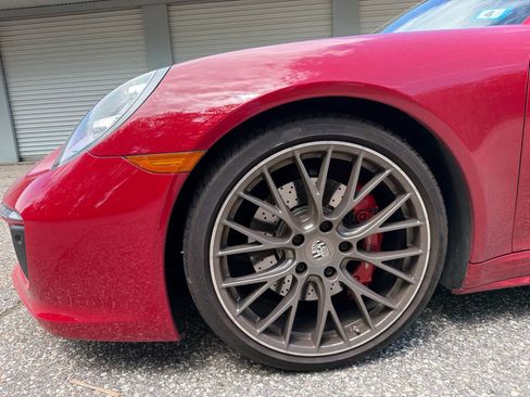 Used 2018 Porsche 911 Carrera 4S AWD/4WD image 8