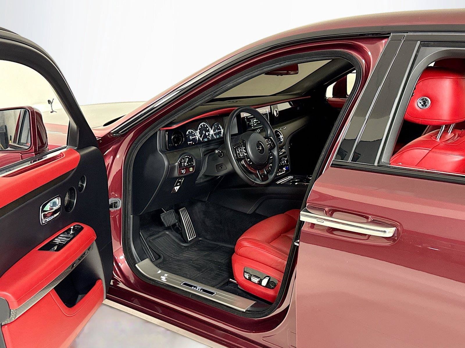 Used 2023 Rolls-Royce Ghost Black Badge AWD/4WD image 12