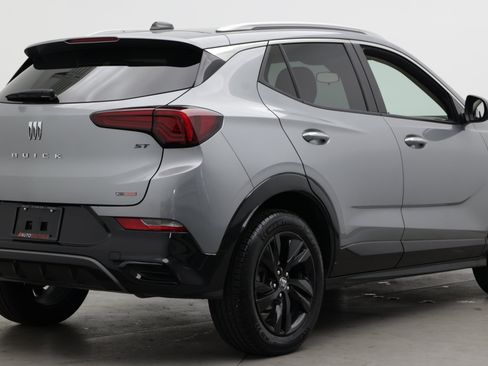 Used 2024 Buick Encore GX Sport Touring FWD image 7