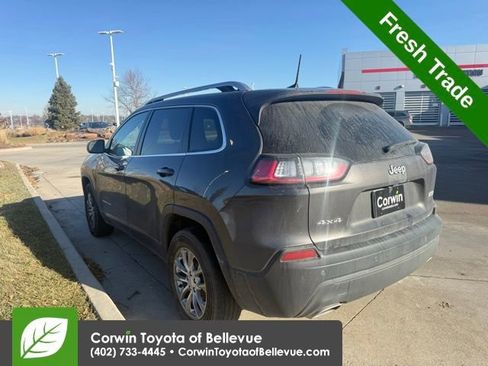 Used 2021 Jeep Cherokee Latitude Lux w/ Mopar Interior Package image 6