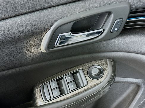 Used 2016 Chevrolet Malibu LT image 15