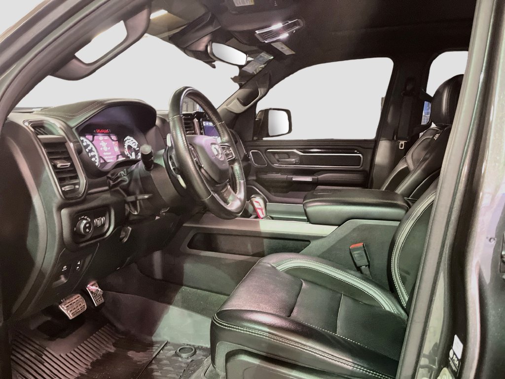 Used 2022 RAM 1500 Laramie AWD/4WD image 22