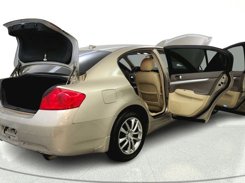 Used 2009 INFINITI G37 x Sedan w/ Premium Pkg AWD/4WD image 14