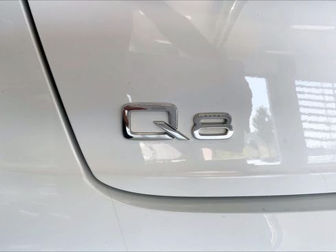 Used 2021 Audi Q8 Premium Plus w/ Premium Plus Package AWD/4WD image 7