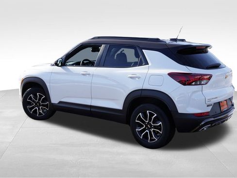 Used 2021 Chevrolet TrailBlazer ACTIV w/ Sun and Liftgate Package image 8