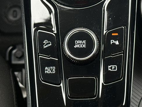 Used 2025 Kia Sportage LX FWD image 41