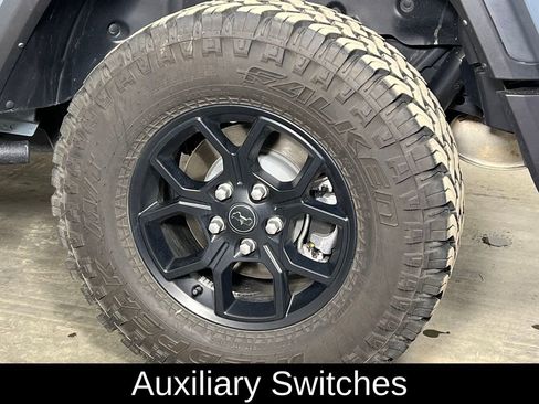 Used 2025 Jeep Wrangler Sport image 37