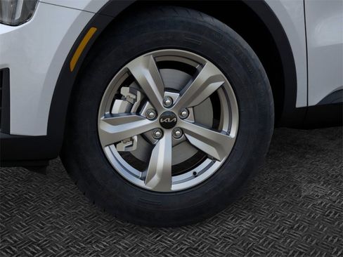 New 2026 Kia Sorento LX image 9