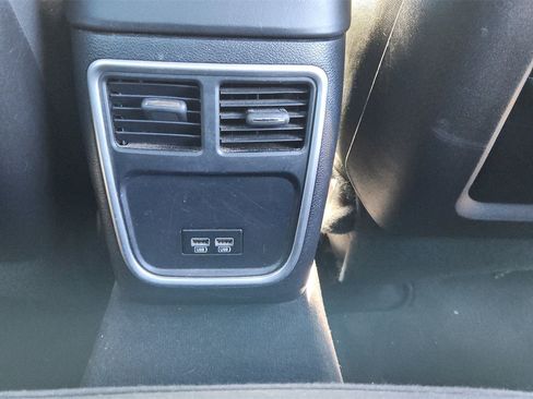 Used 2018 Dodge Charger SXT Plus image 19