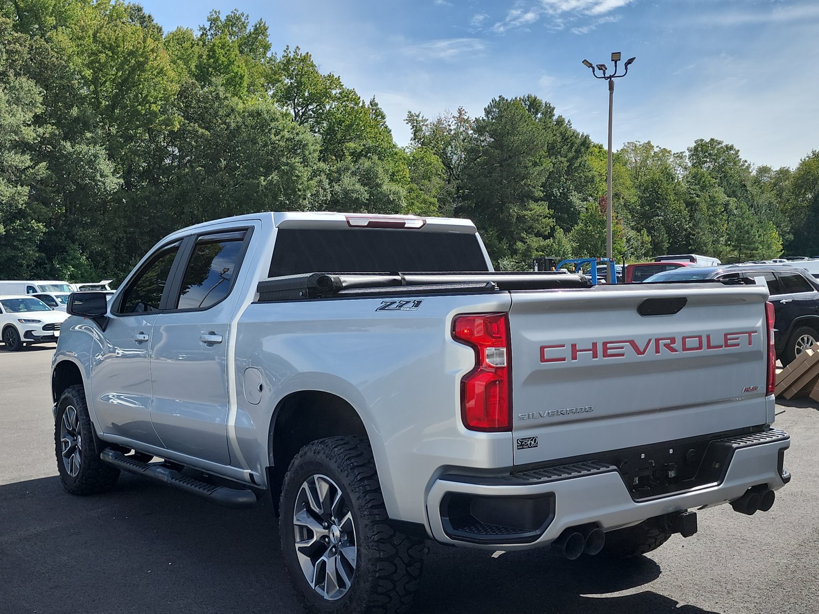 Used 2020 Chevrolet Silverado 1500 RST AWD/4WD image 3