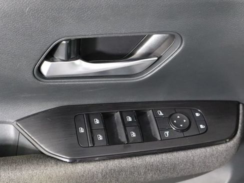 Used 2025 Nissan Kicks SV FWD image 20