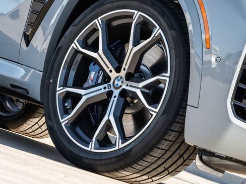 New 2026 BMW X5 xDrive50e w/ M Sport Package image 8