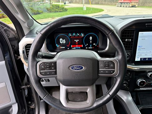 Used 2022 Ford F150 Lariat w/ Equipment Group 502A High image 14