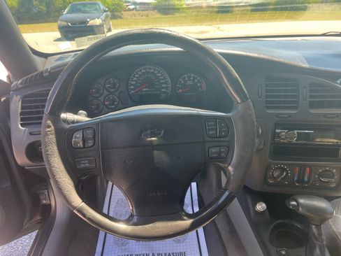 Used 2004 Chevrolet Monte Carlo SS w/ Preferred Equipment Group image 12