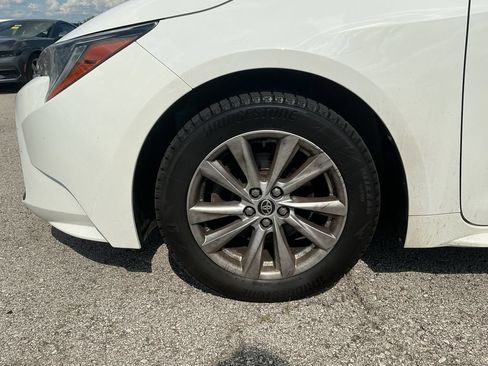 Used 2023 Toyota Corolla LE w/ LE Convenience Package FWD image 9