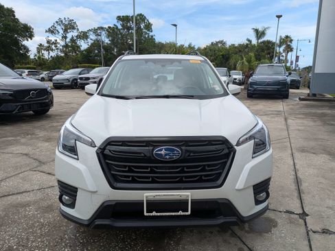 Certified 2023 Subaru Forester Premium AWD/4WD image 10