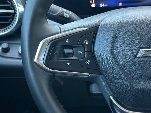 Used 2025 Chevrolet Trax ACTIV w/ Driver Confidence Package FWD image 30