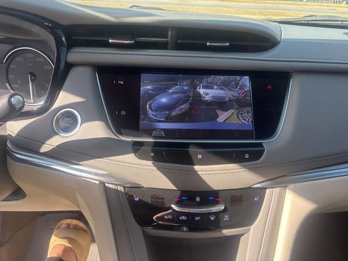 Used 2020 Cadillac XT5 Premium Luxury w/ LPO, Floor Liner Package image 11