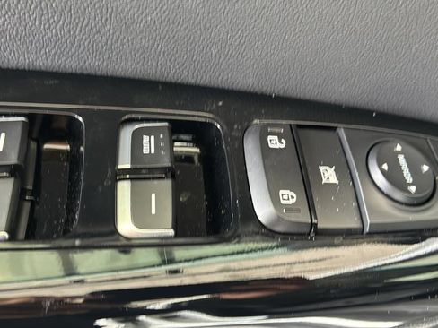 Used 2020 Kia Sportage EX FWD image 21