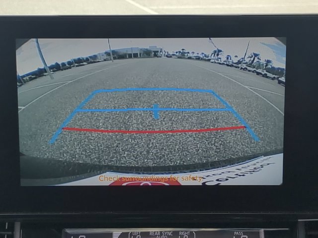 Certified 2025 Toyota Sienna XLE FWD image 27