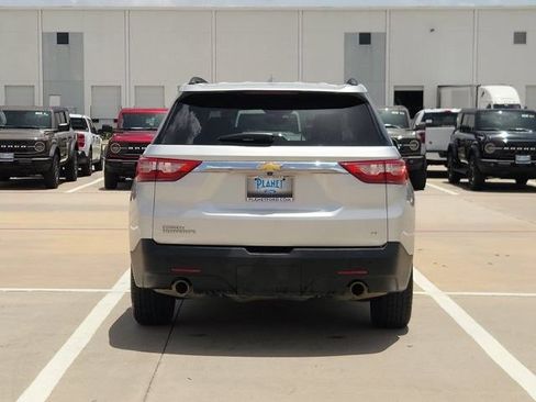 Used 2020 Chevrolet Traverse LT FWD image 6