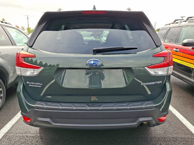 Certified 2023 Subaru Forester Premium AWD/4WD image 5