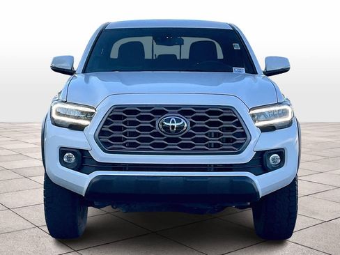 Used 2023 Toyota Tacoma TRD Off-Road image 3