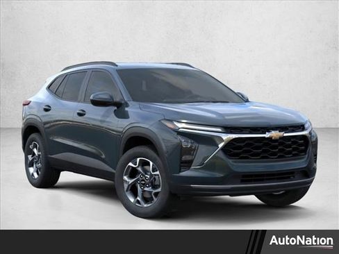 New 2026 Chevrolet Trax LT w/ Driver Confidence Package image 1
