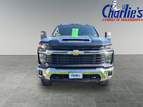 Used 2024 Chevrolet Silverado 2500 LT w/ All Star Edition AWD/4WD image 2