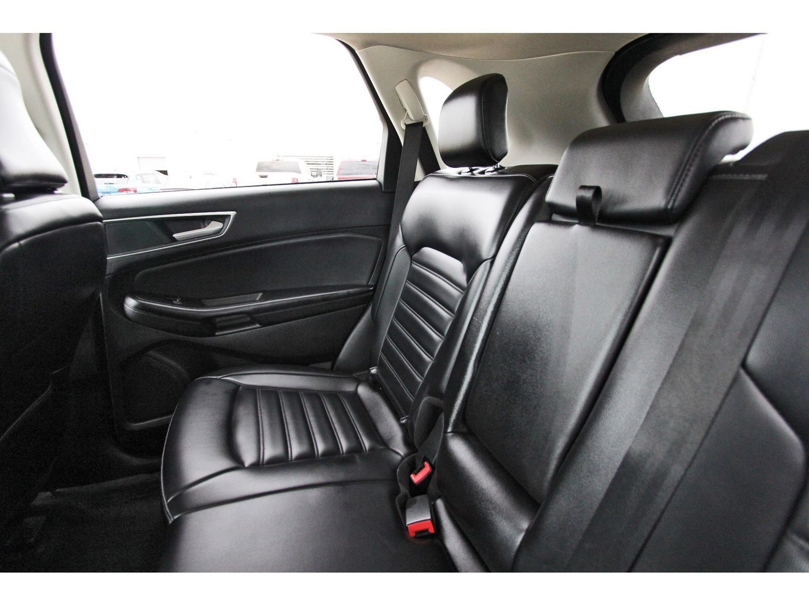 Used 2024 Ford Edge SEL AWD/4WD image 12