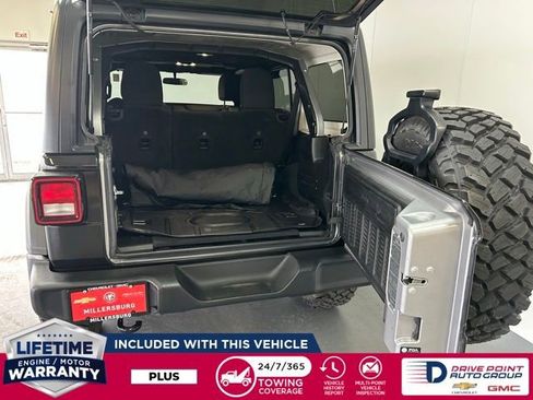 Used 2021 Jeep Wrangler Unlimited Sport image 32