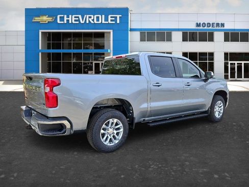 New 2026 Chevrolet Silverado 1500 LT w/ Z71 Off-Road Package AWD/4WD image 6