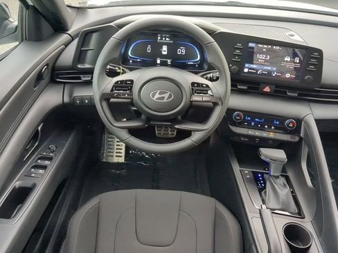 New 2025 Hyundai Elantra Sport image 15