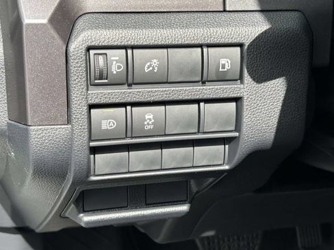 New 2026 Toyota 4Runner SR5 AWD/4WD image 19