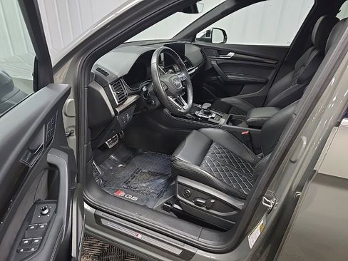 Used 2023 Audi SQ5 Premium Plus w/ Premium Plus Package image 31