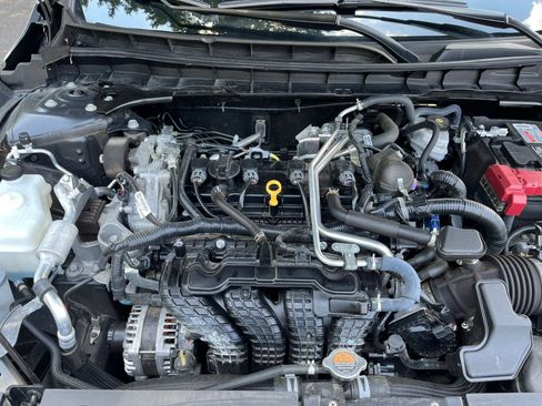 Used 2025 Nissan Altima 2.5 SV FWD image 27