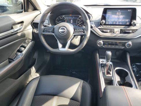 Certified 2024 Nissan Altima 2.5 SR FWD image 16