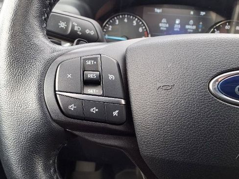 Certified 2020 Ford Explorer XLT w/ Equipment Group 202A image 34