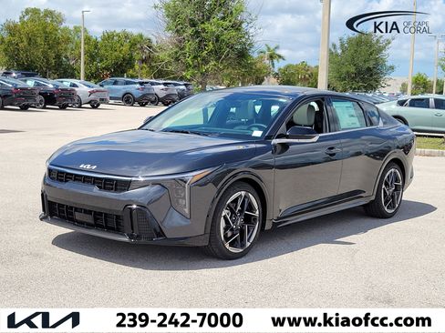 New 2026 Kia K4 GT-Line FWD image 3