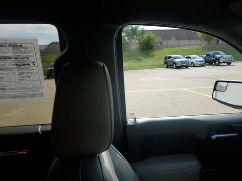 Used 2021 GMC Sierra 1500 SLT w/ SLT Premium Package image 16