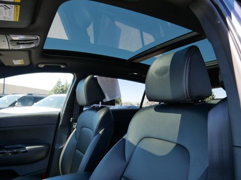 Used 2021 Kia Sportage S w/ S AWD Premium Package image 21