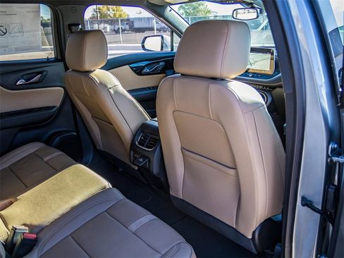 New 2025 Chevrolet Blazer Premier image 21