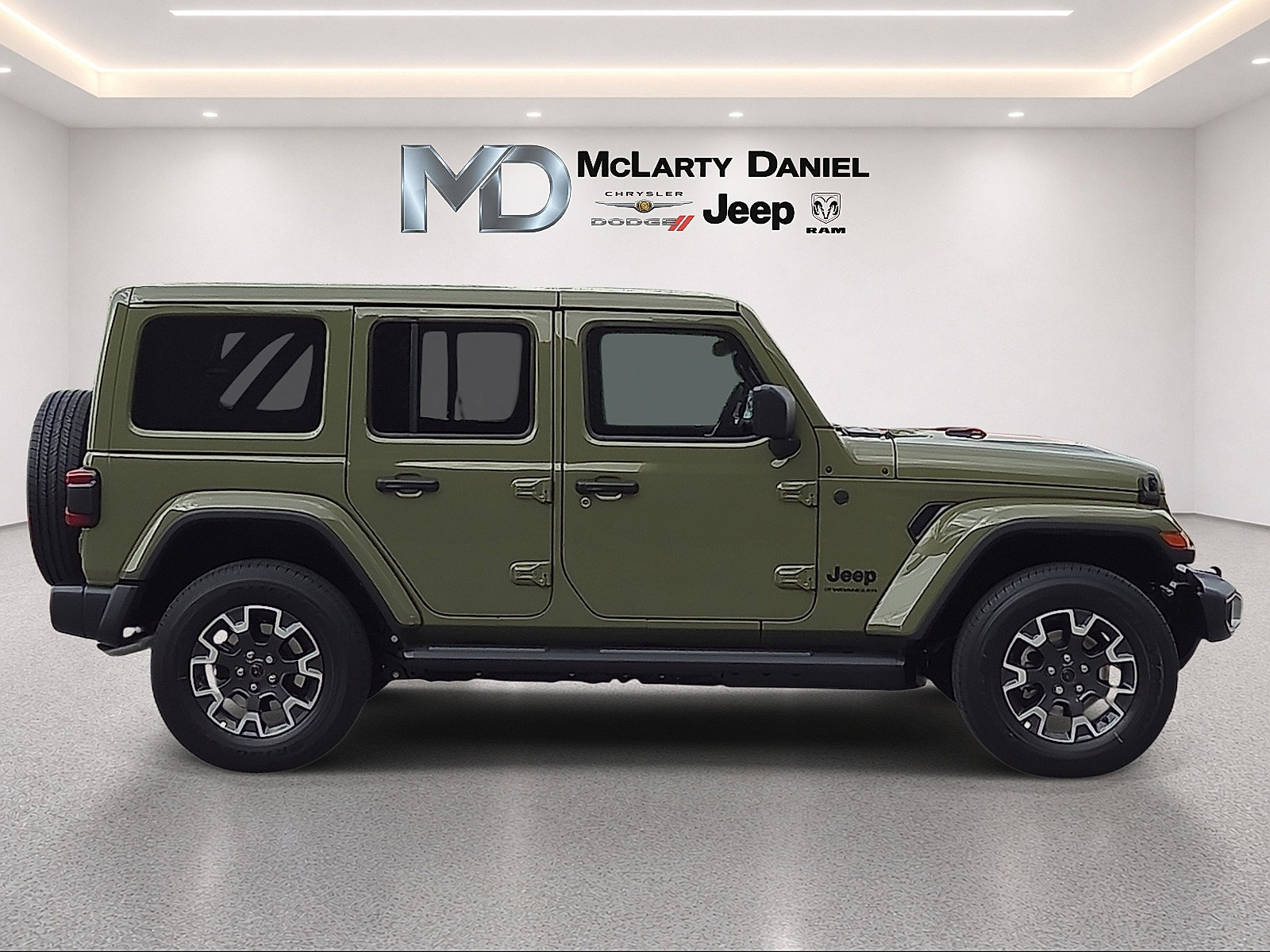 New 2026 Jeep Wrangler Unlimited Sahara w/ Safety Group AWD/4WD image 6