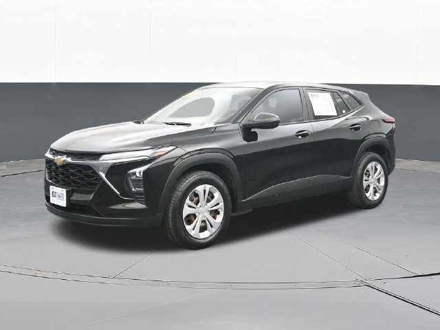Used 2024 Chevrolet Trax LS FWD image 4