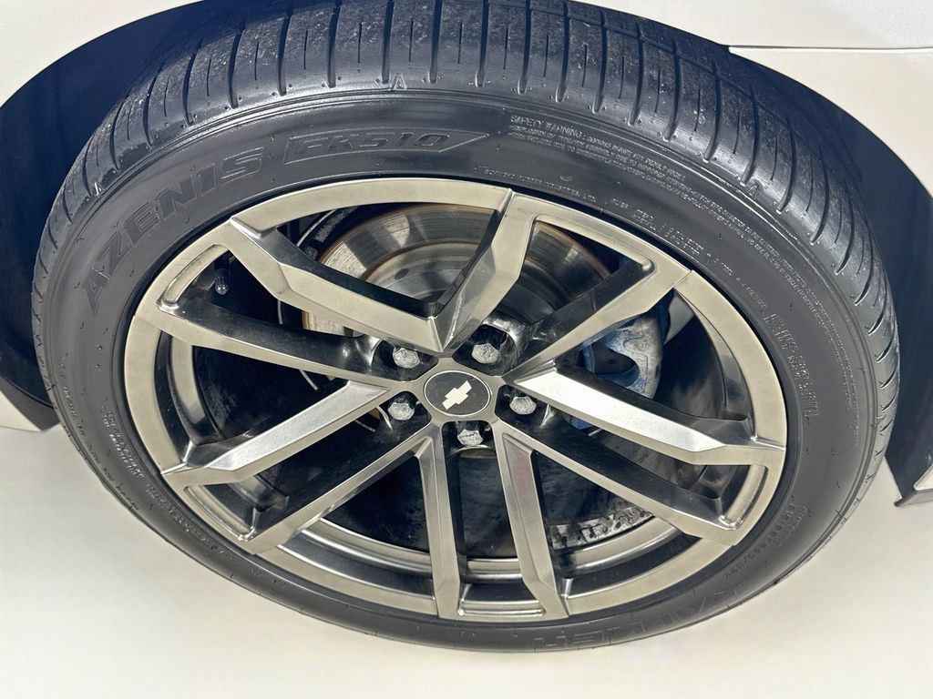 Used 2014 Chevrolet Camaro LS RWD image 21