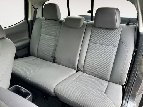 Used 2022 Toyota Tacoma SR5 RWD image 13
